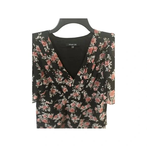 Sugar Lips Women's Garden Grove Floral Short Sleeve Blouse - Picture 4 of 5